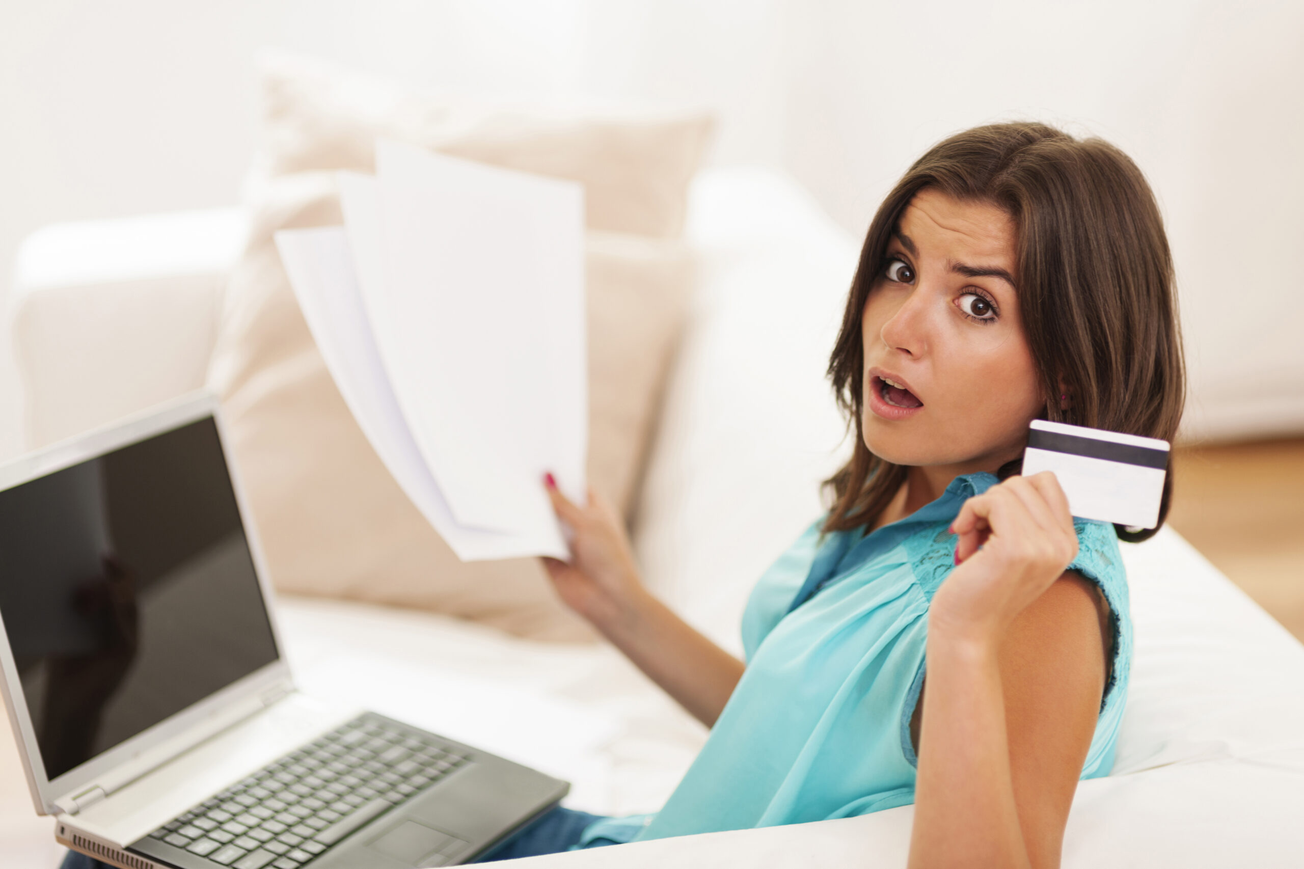 10 erreurs qui détruisent votre score de crédit